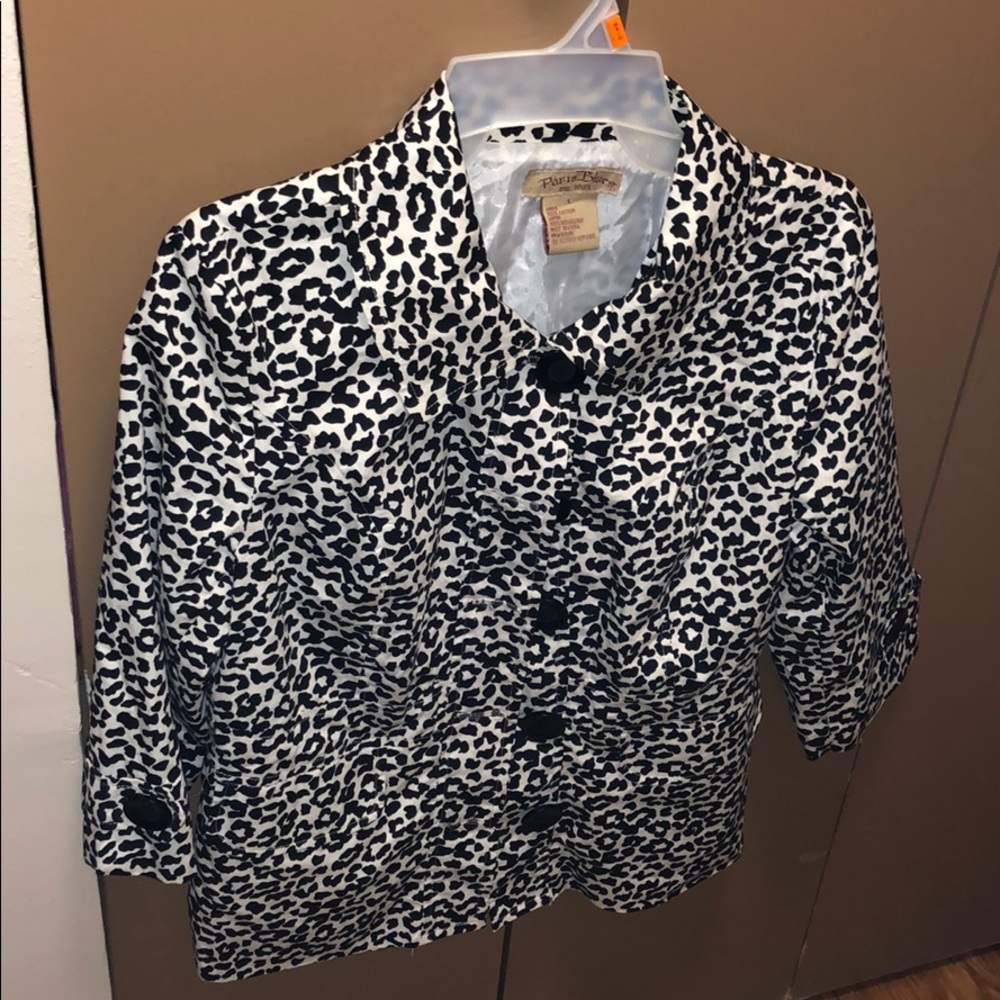 💜 Beautiful Women’s Blazer .